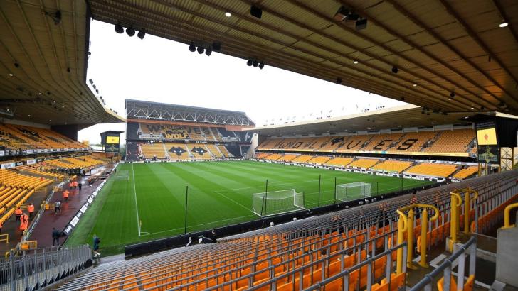 Wolves' home ground, Molineux